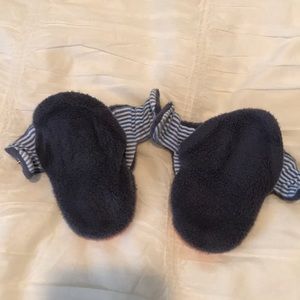 NWT. Zutano Baby booties